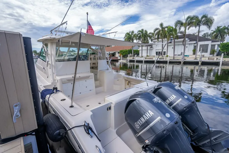 Slide: The Image of Pursuit S345 Offshore 2011 - 81