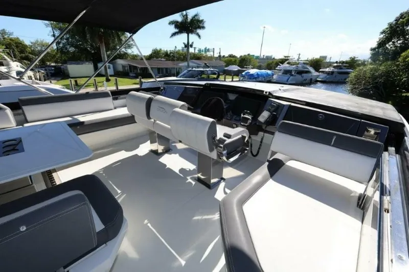 Slide: The Image of Galeon 650 Sky 2019 - 16