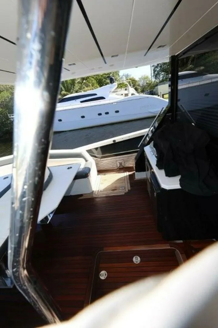 Slide: The Image of Galeon 650 Sky 2019 - 18