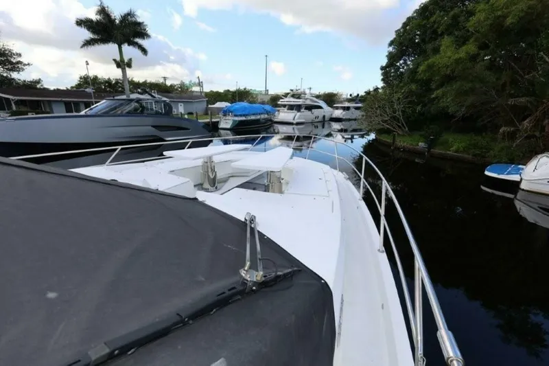 Slide: The Image of Galeon 650 Sky 2019 - 24