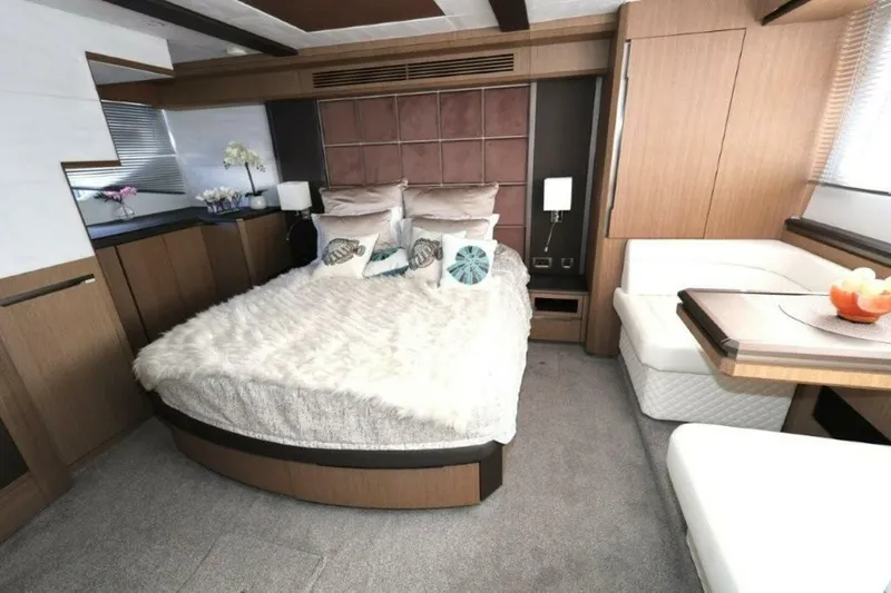 Slide: The Image of Galeon 650 Sky 2019 - 51