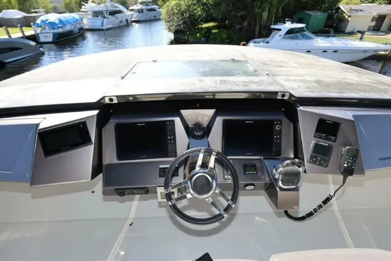 Slide: The Image of Galeon 650 Sky 2019 - 9