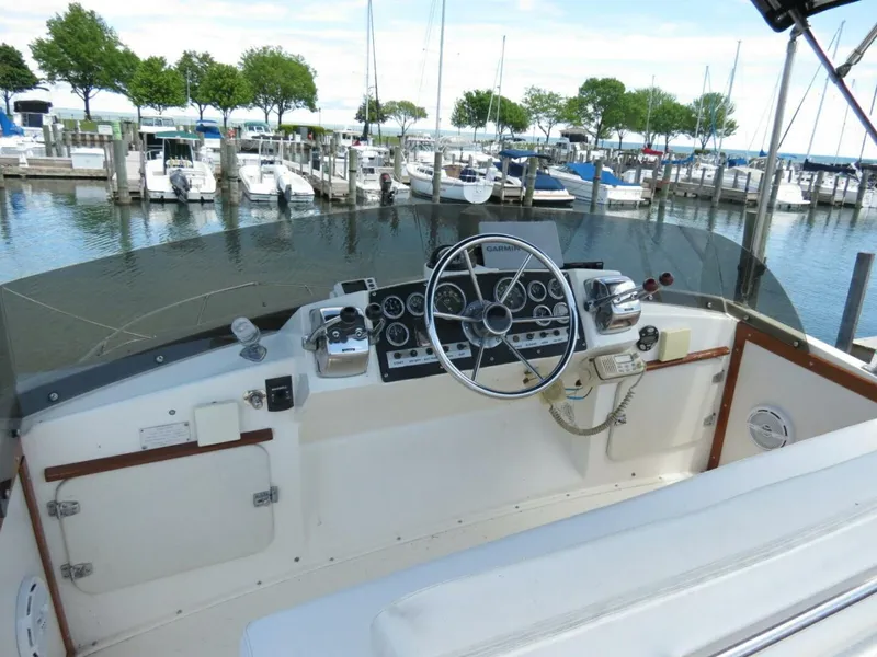 Slide: The Image of Bertram 28 Flybridge Cruiser 1978 - 12