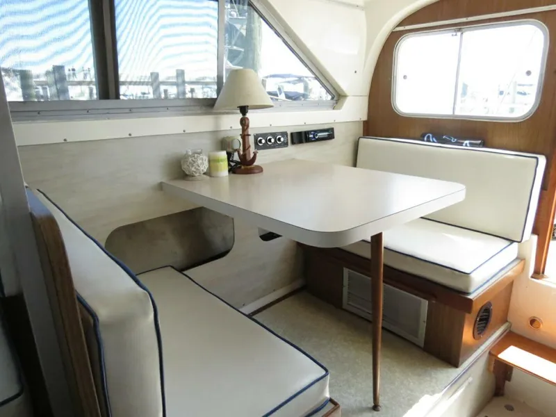 Slide: The Image of Bertram 28 Flybridge Cruiser 1978 - 17