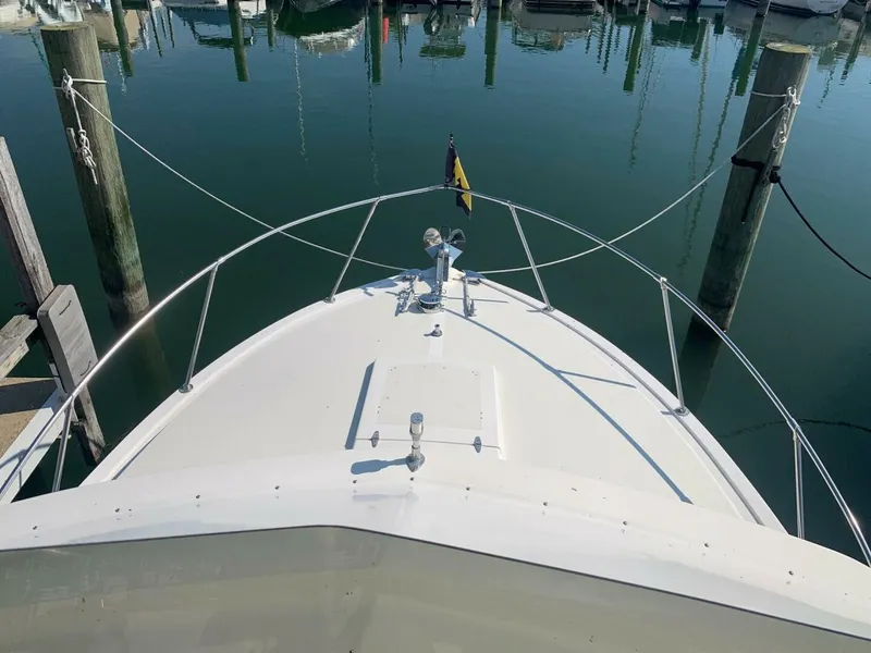 Slide: The Image of Bertram 28 Flybridge Cruiser 1978 - 5