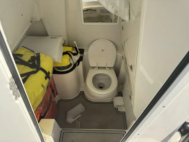 Slide: The Image of Sea Fox 268 Commander 2023 - 33