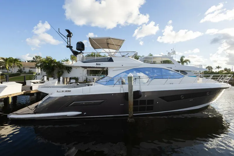 Slide: The Image of Azimut S6 Sport-Fly 2023 - 2
