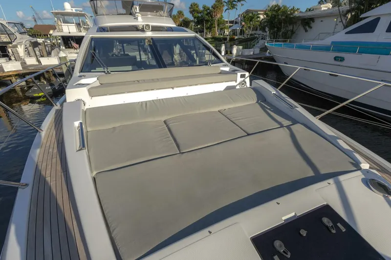 Slide: The Image of Azimut S6 Sport-Fly 2023 - 36