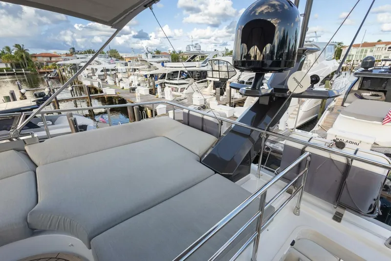 Slide: The Image of Azimut S6 Sport-Fly 2023 - 44