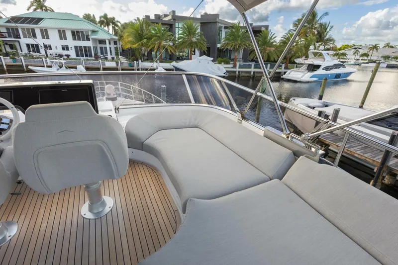 Slide: The Image of Azimut S6 Sport-Fly 2023 - 45