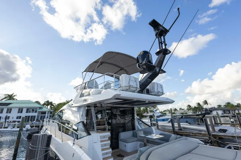 Slide: The Image of Azimut S6 Sport-Fly 2023 - 6