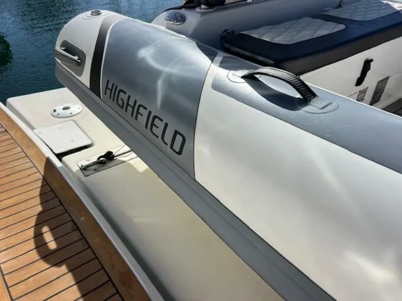 Slide: The Image of Sea Ray Sundancer 1997 - 11