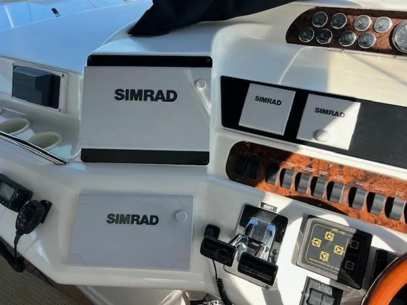 Slide: The Image of Sea Ray Sundancer 1997 - 18