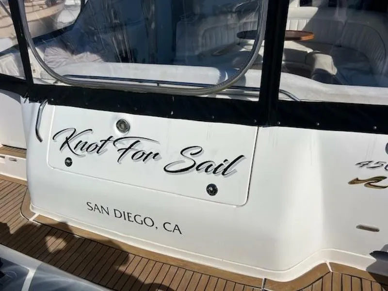 Slide: The Image of Sea Ray Sundancer 1997 - 8