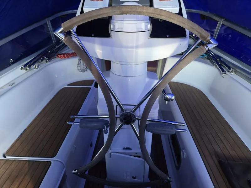 Slide: The Image of Jeanneau Sun Odyssey 42 Atlantic Cruiser 1998 - 20