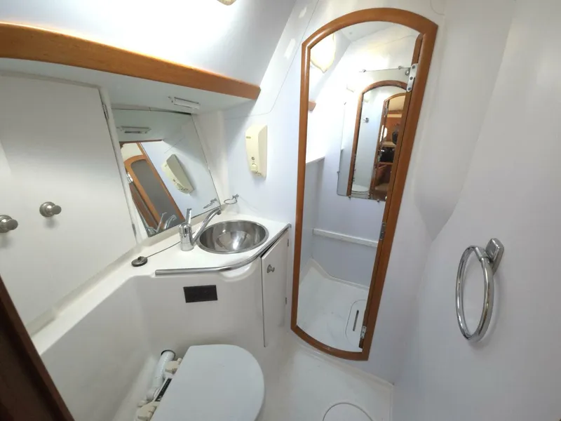 Slide: The Image of Jeanneau Sun Odyssey 42 Atlantic Cruiser 1998 - 36