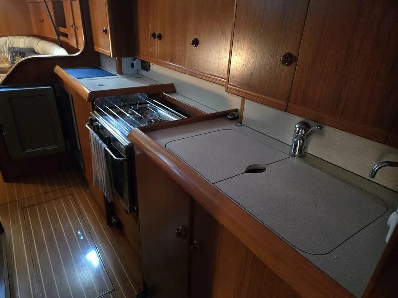 Slide: The Image of Jeanneau Sun Odyssey 42 Atlantic Cruiser 1998 - 41
