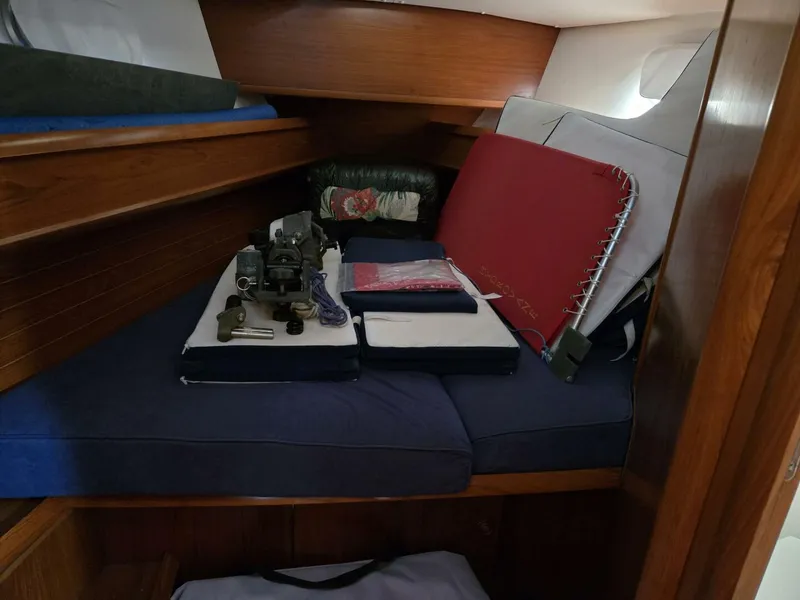 Slide: The Image of Jeanneau Sun Odyssey 42 Atlantic Cruiser 1998 - 47