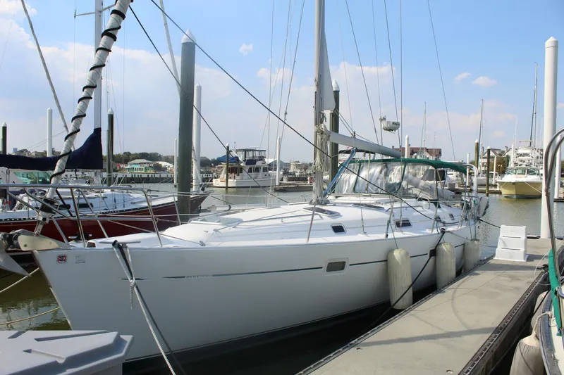 The Image of Beneteau 411 2001 - 0