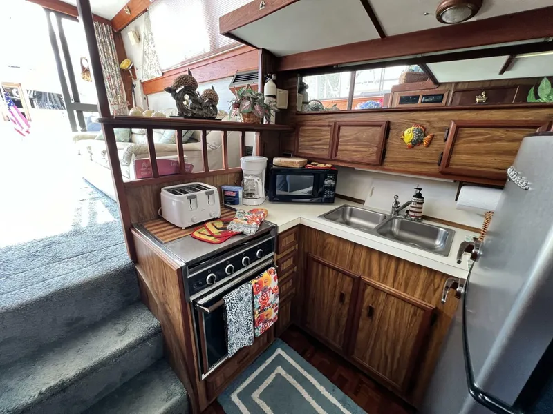 Slide: The Image of Viking 35 Convertible 1979 - 17