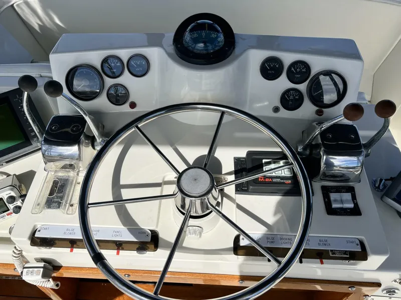 Slide: The Image of Viking 35 Convertible 1979 - 45