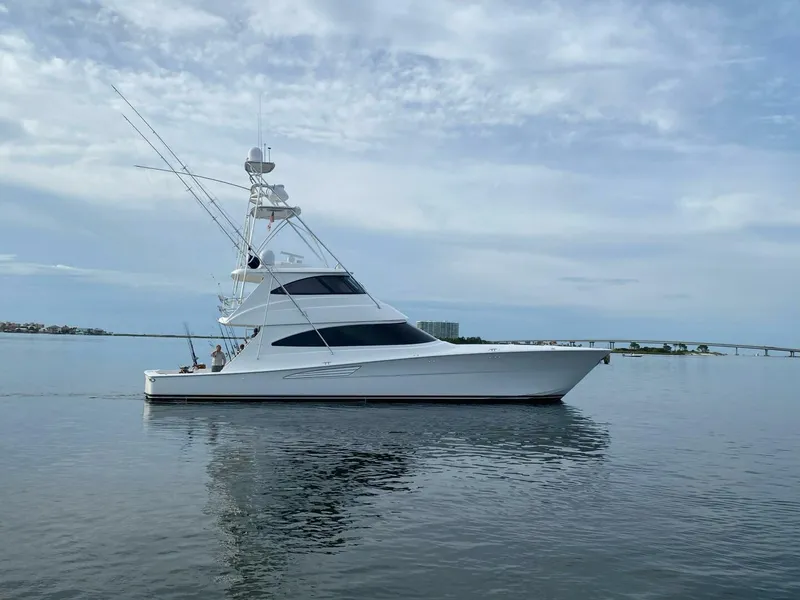 The Image of Viking 72 Enclosed Bridge 2021 - 0