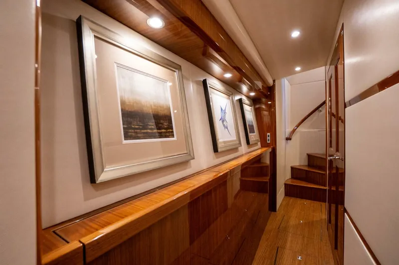 Slide: The Image of Viking 72 Enclosed Bridge 2021 - 15