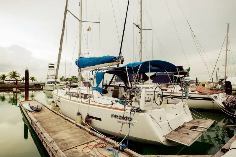 Slide: The Image of Jeanneau 389 Sun Odyssey 2019 - 10