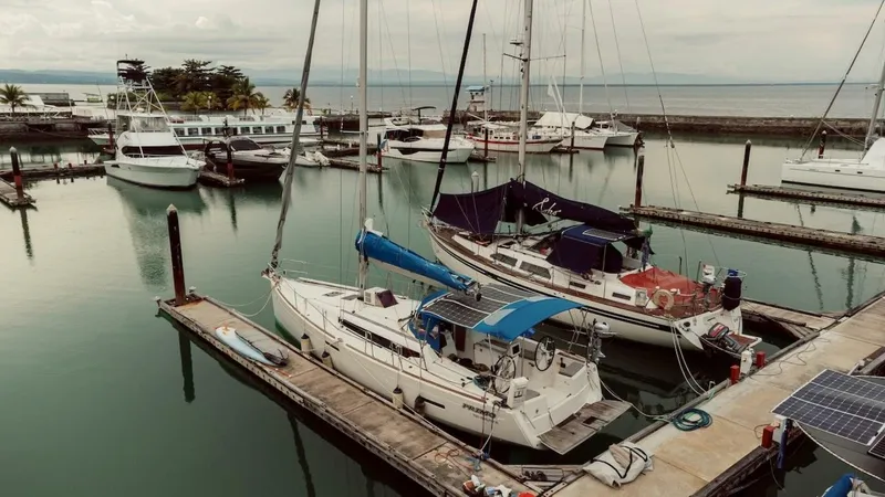 Slide: The Image of Jeanneau 389 Sun Odyssey 2019 - 3