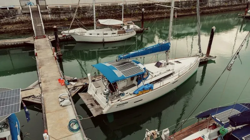 Slide: The Image of Jeanneau 389 Sun Odyssey 2019 - 5