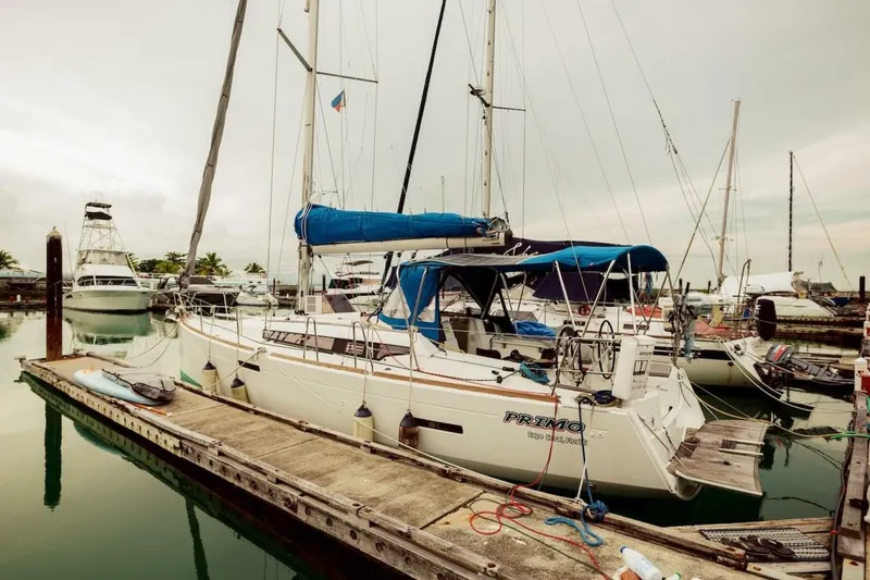Slide: The Image of Jeanneau 389 Sun Odyssey 2019 - 9