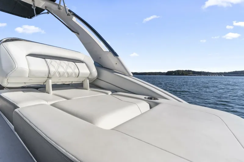 Slide: The Image of Regal LS6 2021 - 25