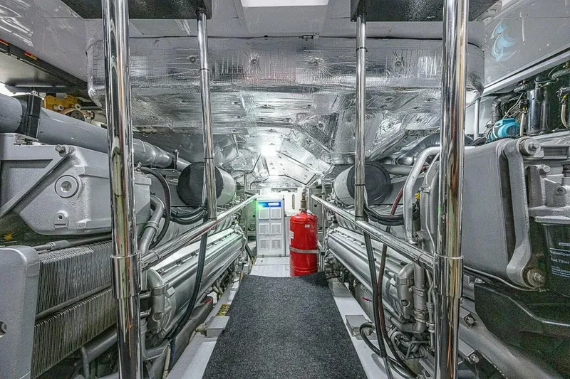 Slide: The Image of Pershing Pershing 92 2014 - 32