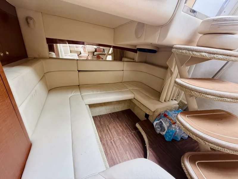 Slide: The Image of Sea Ray 320 Sundancer 2004 - 23