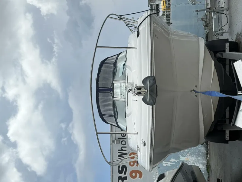 Slide: The Image of Sea Ray 320 Sundancer 2004 - 4