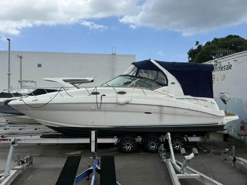 Slide: The Image of Sea Ray 320 Sundancer 2004 - 6