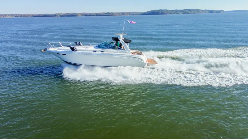 Slide: The Image of Sea Ray 2000 - 12