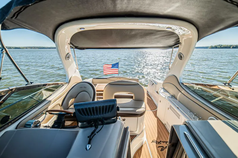 Slide: The Image of Sea Ray 360 Sundancer 2002 - 18