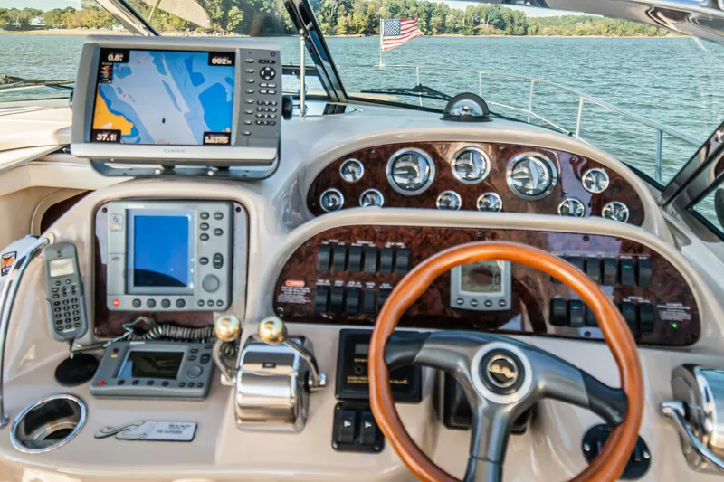 Slide: The Image of Sea Ray 360 Sundancer 2002 - 19