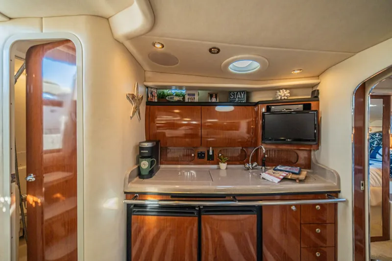 Slide: The Image of Sea Ray 360 Sundancer 2002 - 24