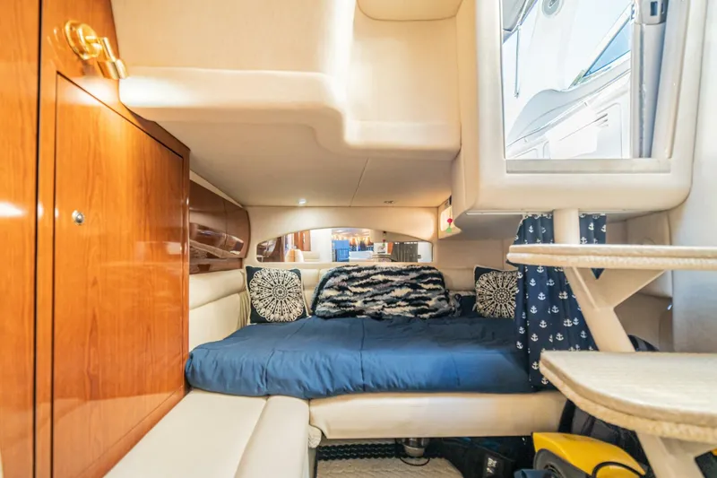 Slide: The Image of Sea Ray 360 Sundancer 2002 - 30
