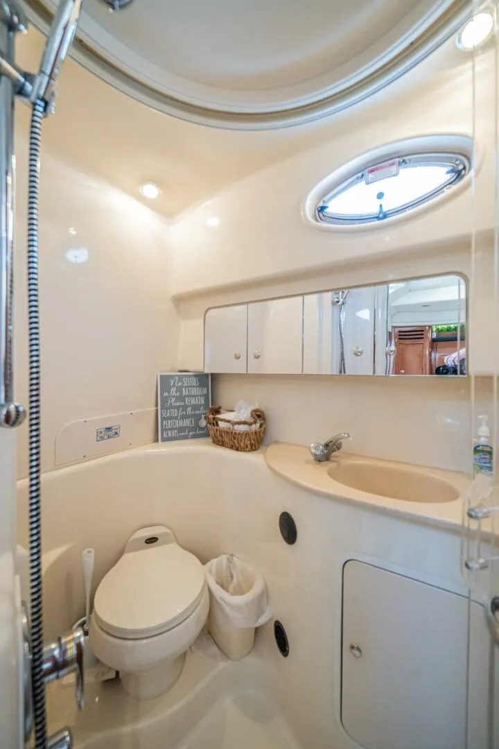 Slide: The Image of Sea Ray 360 Sundancer 2002 - 31