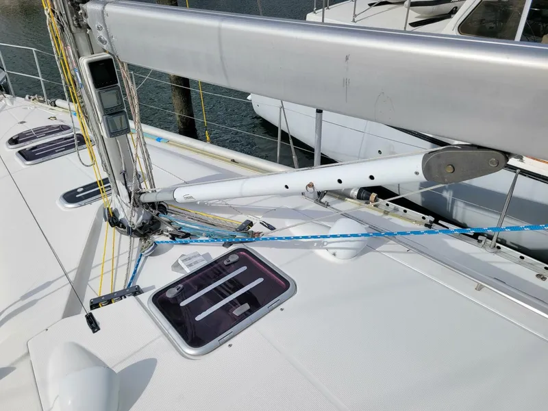 Slide: The Image of Beneteau 42s7 1996 - 13
