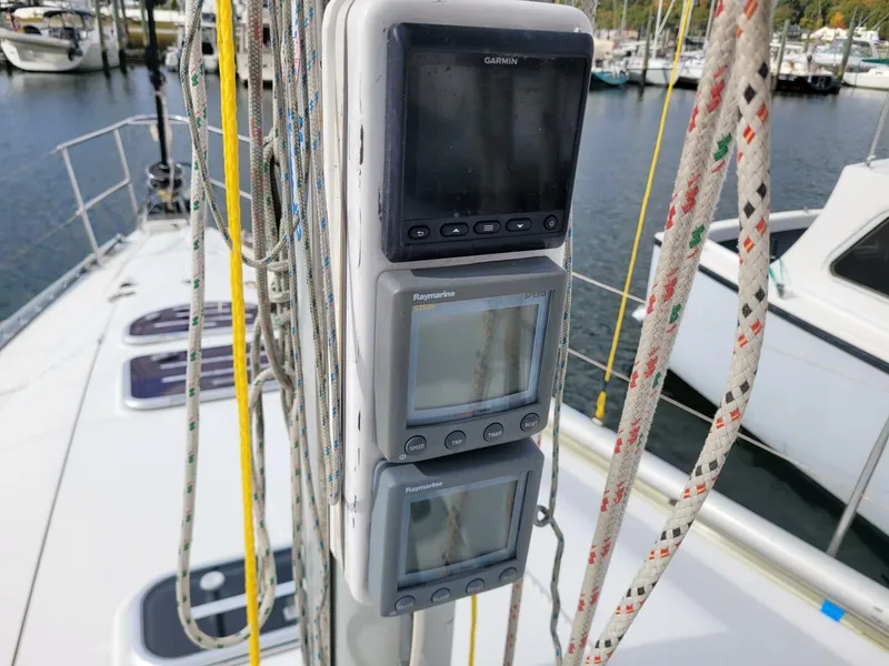 Slide: The Image of Beneteau 42s7 1996 - 14