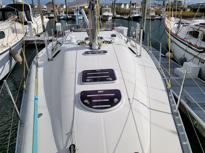 Slide: The Image of Beneteau 42s7 1996 - 22