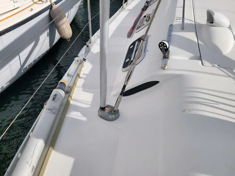 Slide: The Image of Beneteau 42s7 1996 - 23