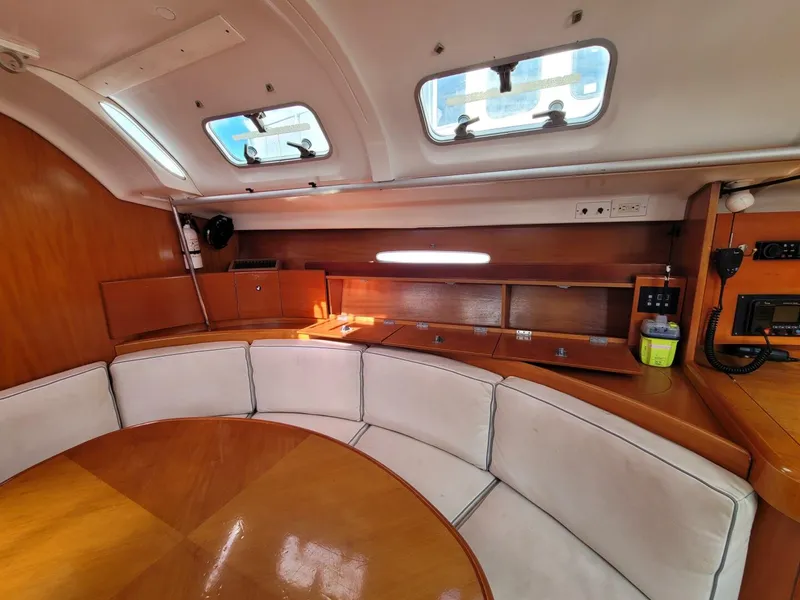 Slide: The Image of Beneteau 42s7 1996 - 35