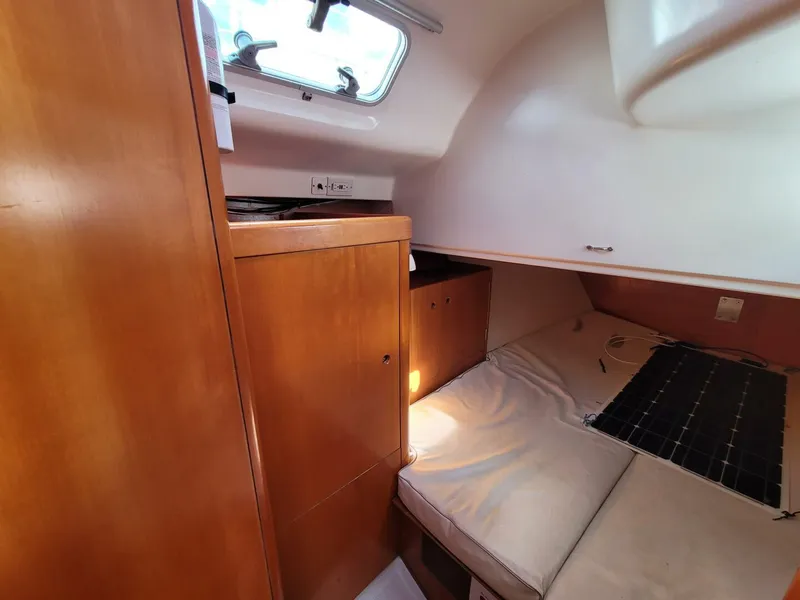 Slide: The Image of Beneteau 42s7 1996 - 51