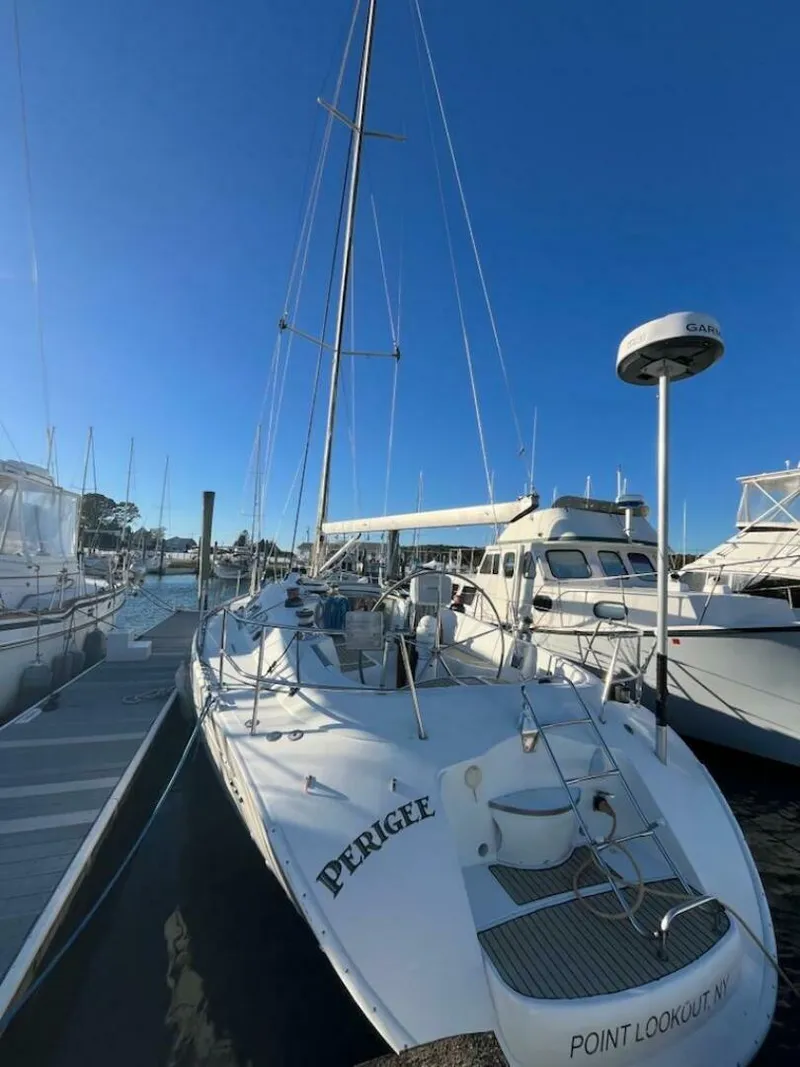 Slide: The Image of Beneteau 42s7 1996 - 6