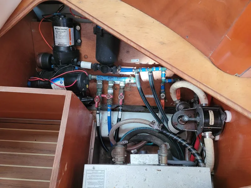 Slide: The Image of Beneteau 42s7 1996 - 68